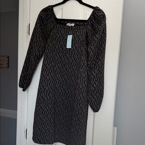 Elegant Black Patterned Dress